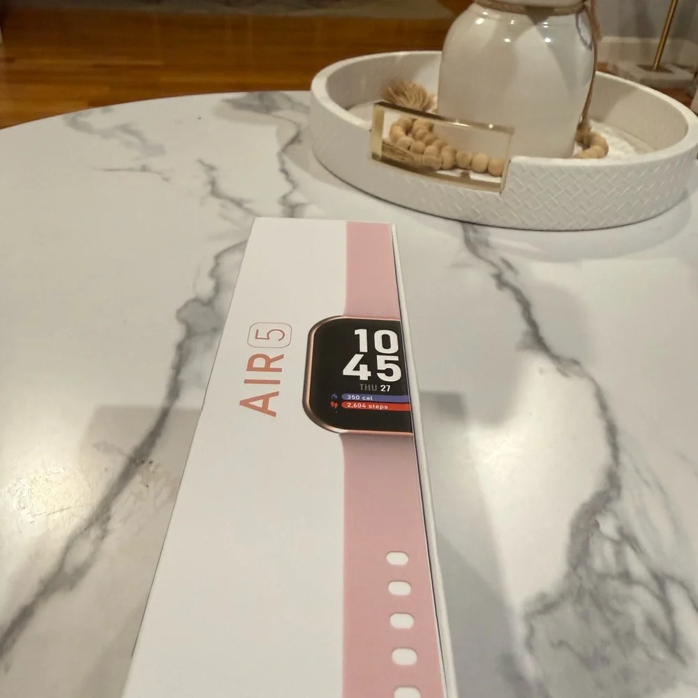 Smartwatch - Elegant Pink and Gold